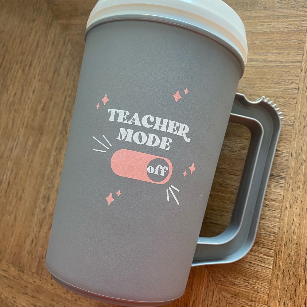 22oz Cold or Hot Mug, Teacher Mode Off
